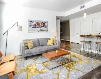 Apartments For Rent five-room 227м² 4/6 floor Tbilisi - photo 1