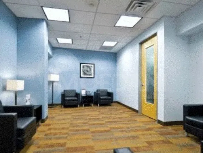 Сдается коммерческое офисное помещение в Мтацминде Тбилиси - изображение 1