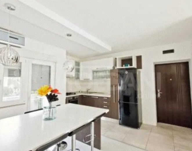 ქირავდება 2 ოთახიანი ბინა 90მ² 6/14 სართ თბილისი - photo 3