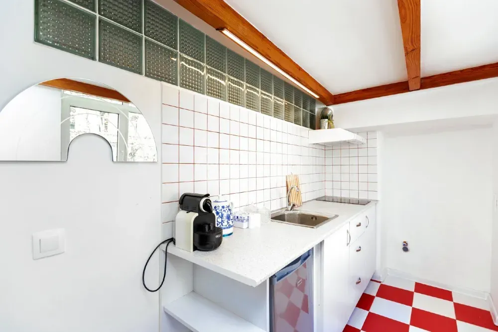 Сдам 2-комн. квартиру 62м² 1/2 эт. Тбилиси - изображение 1