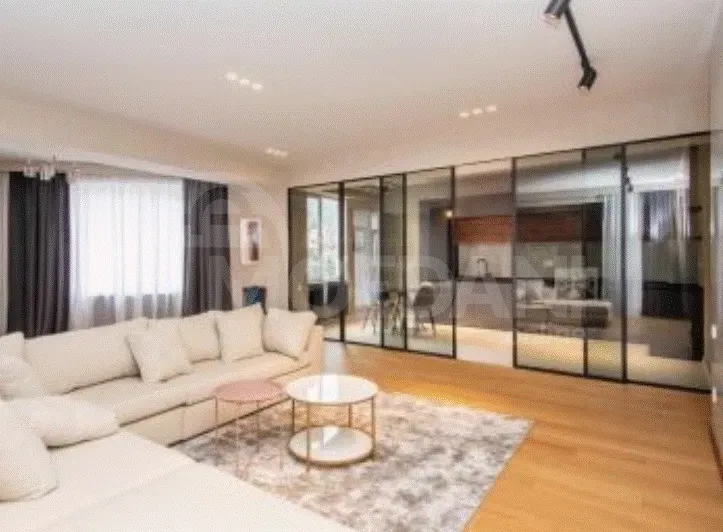 ქირავდება 5 ოთახიანი ბინა 185მ² 12/12 სართ თბილისი - photo 1