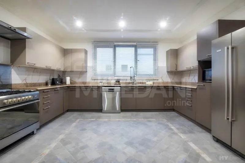 Сдам 3-комн. квартиру 218м² 4/12 эт. Тбилиси - изображение 3