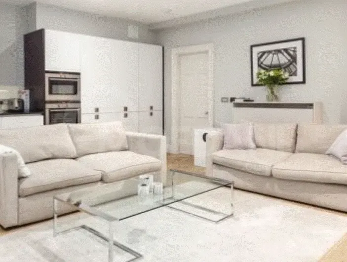 ქირავდება 5 ოთახიანი ბინა 238მ² 5/11 სართ თბილისი - photo 1