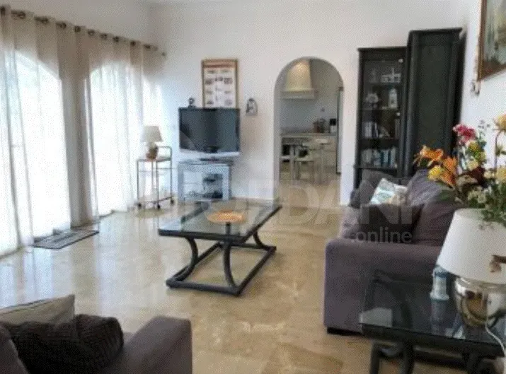 Apartments For Rent three-room 126м² 4/9 floor Tbilisi - photo 2