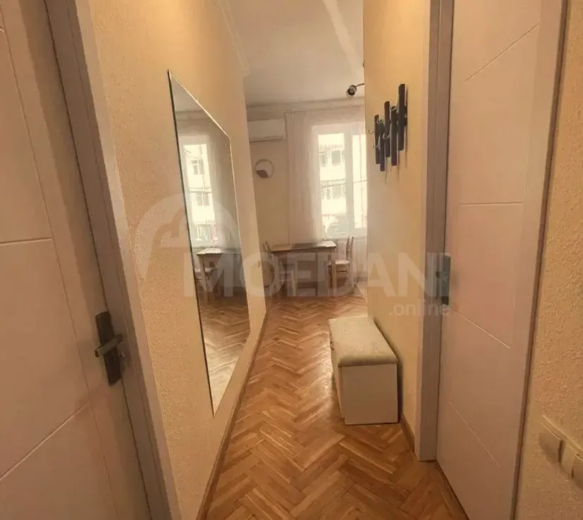 ქირავდება 2 ოთახიანი ბინა 42მ² 2/5 სართ თბილისი - photo 2