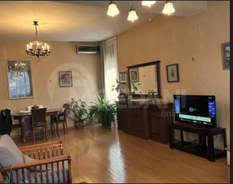 იყიდება 3 ოთახიანი ბინას 126მ² 8/8 სართ თბილისი - photo 1