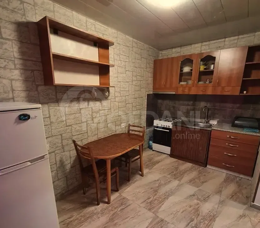 ქირავდება 2 ოთახიანი ბინა 60მ² 1/1 სართ თბილისი - photo 2