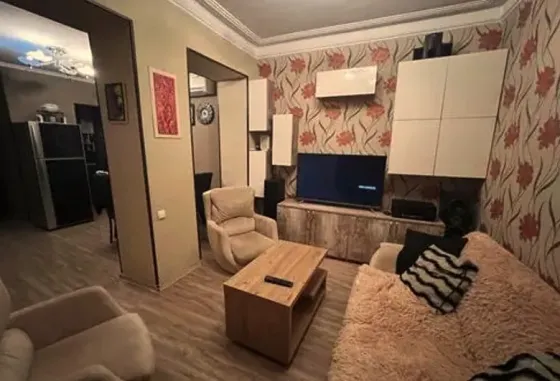 იყიდება 4 ოთახიანი ბინას 64მ² 1/2 სართ თბილისი