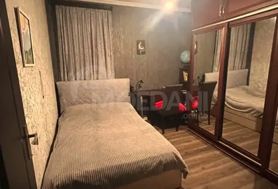 Продам 4-комн. квартиру 64м² 1/2 эт. Тбилиси - изображение 3