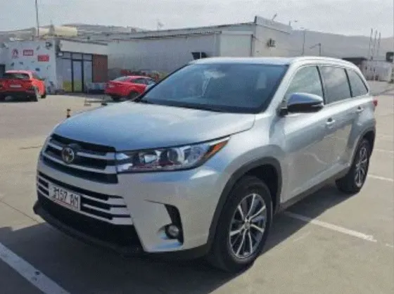 Toyota Highlander 2019 Тбилиси