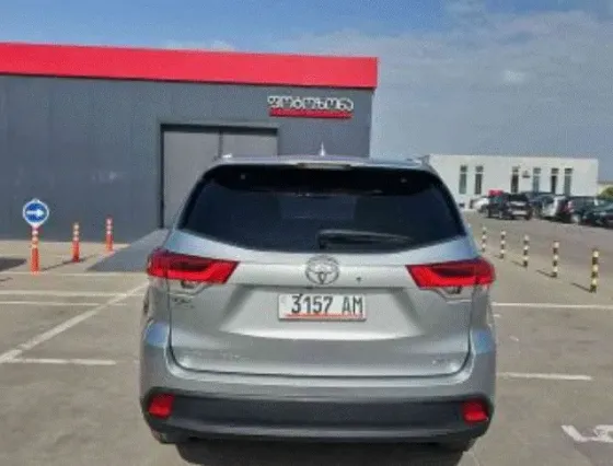 Toyota Highlander 2019 თბილისი