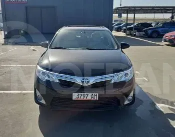 Toyota Camry 2.5L 2014 Тбилиси - изображение 1