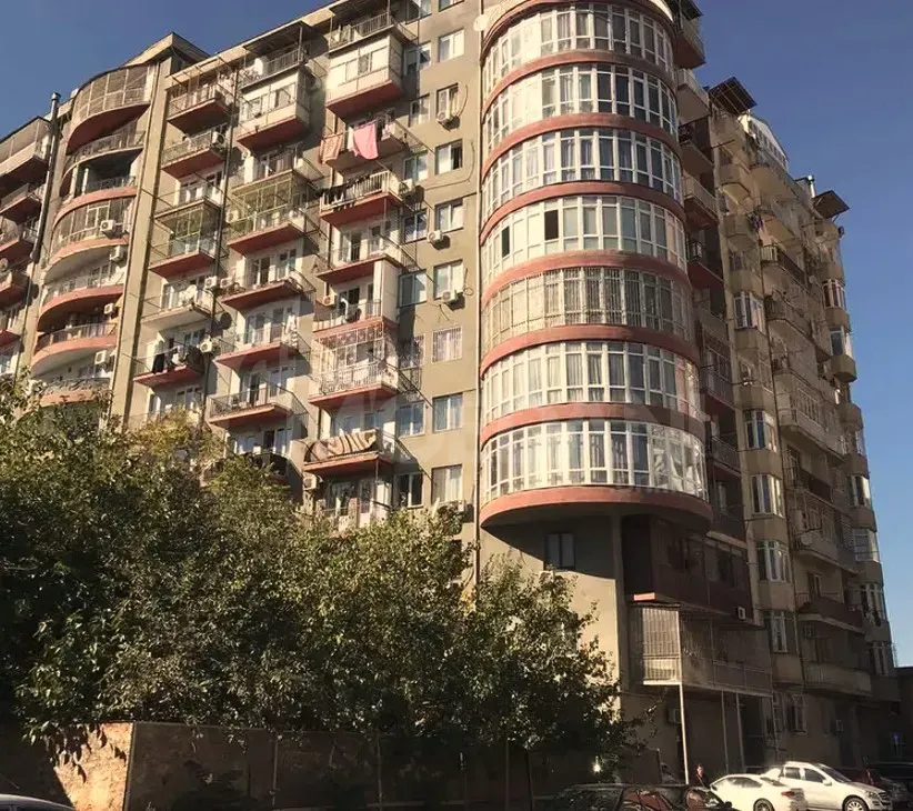 Продам 5-комн. квартиру 130м² 7/12 эт. Тбилиси - изображение 2