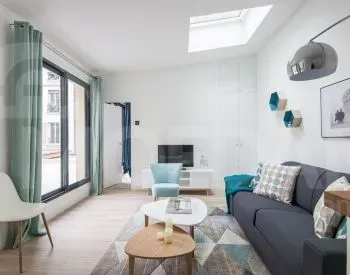 Apartments For Rent four-room 150м² 4/5 floor Tbilisi - photo 1