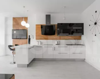 Сдам 3-комн. квартиру 112м² 5/6 эт. Тбилиси - изображение 1