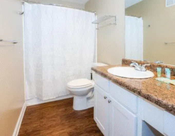 Сдам 3-комн. квартиру 130м² 3/3 эт. Тбилиси - изображение 3