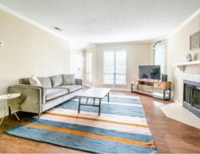 Сдам 3-комн. квартиру 130м² 3/3 эт. Тбилиси - изображение 1