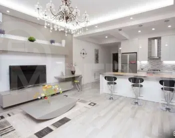 Сдам 3-комн. квартиру 130м² 1/2 эт. Тбилиси - изображение 1