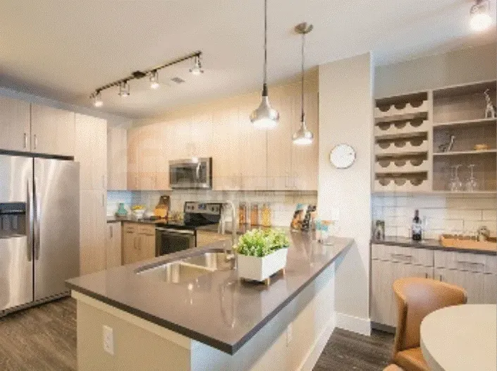 Сдам 3-комн. квартиру 126м² 5/6 эт. Тбилиси - изображение 3