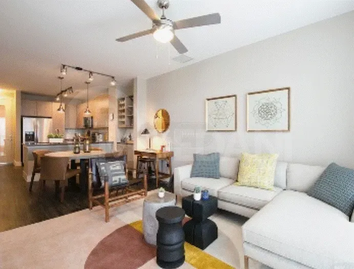 Сдам 3-комн. квартиру 126м² 5/6 эт. Тбилиси - изображение 1