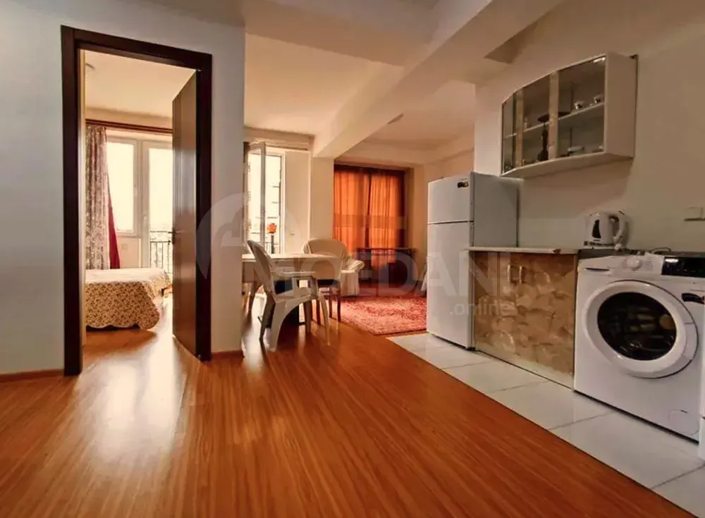 ქირავდება 2 ოთახიანი ბინა 50მ² 6/9 სართ თბილისი - photo 1