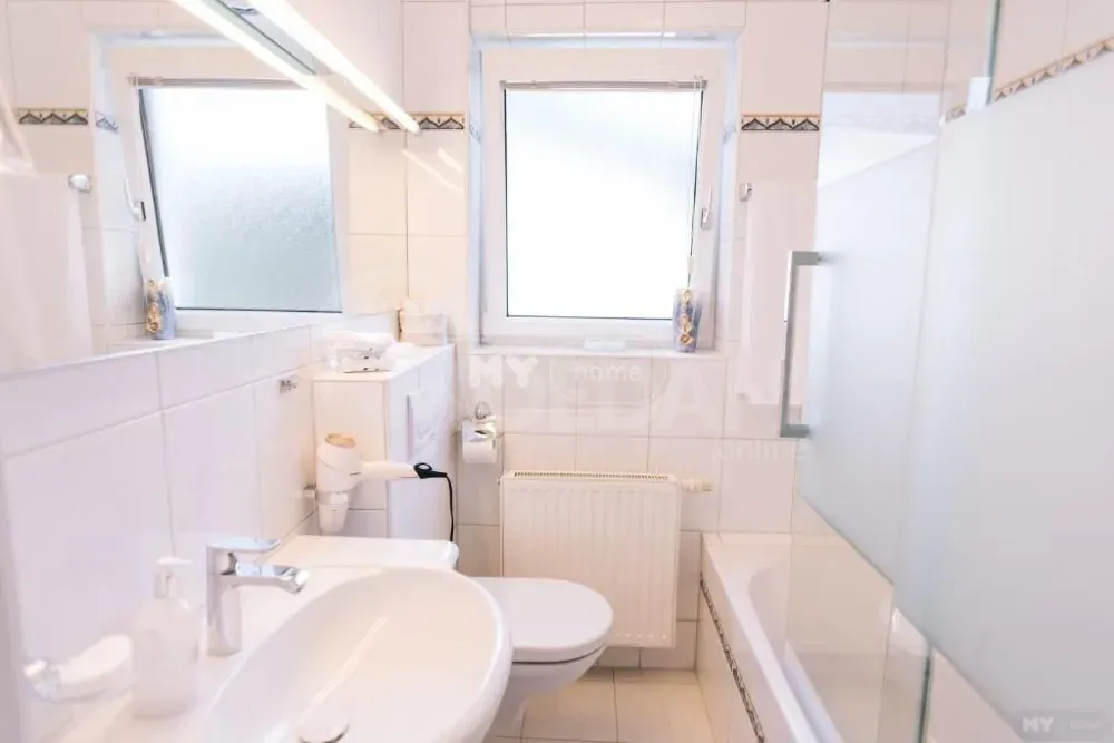 Apartments For Rent three-room 107м² 5/10 floor Tbilisi - photo 4