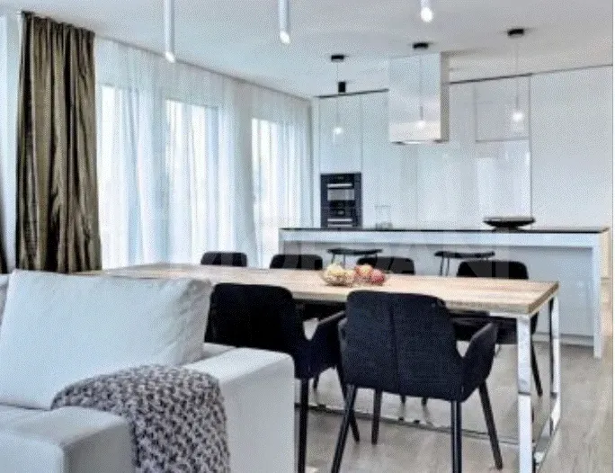 Сдам 3-комн. квартиру 200м² 13/23 эт. Тбилиси - изображение 1