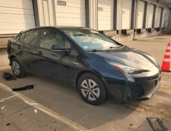 Toyota Prius 2018 Тбилиси