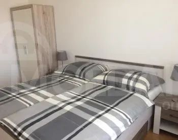 Сдам 3-комн. квартиру 92м² 6/10 эт. Тбилиси - изображение 1