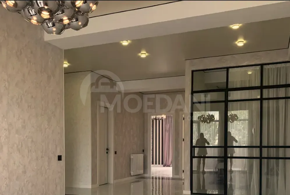 იყიდება 3 ოთახიანი ბინას 116.2მ² 4/4 სართ თბილისი - photo 2