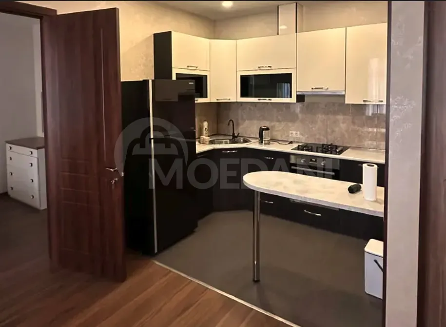 Сдам 3-комн. квартиру 90м² 3/8 эт. Тбилиси - изображение 1