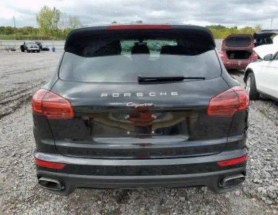 Porsche Cayenne 2016 თბილისი