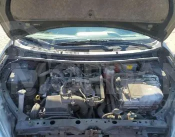 Toyota Prius 1.5L 2015 Тбилиси - изображение 10