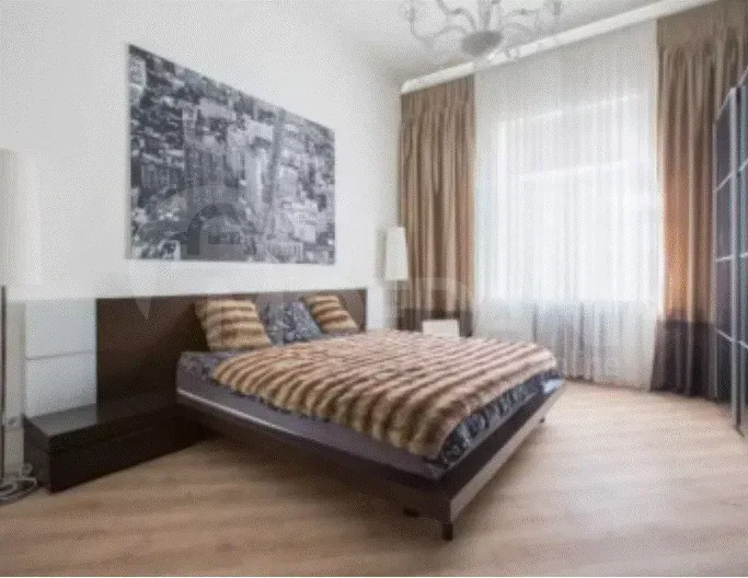 Apartments For Rent three-room 117м² 3/4 floor Tbilisi - photo 1