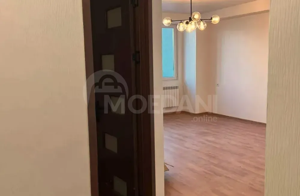 იყიდება 3 ოთახიანი ბინას 67მ² 9/13 სართ თბილისი - photo 2