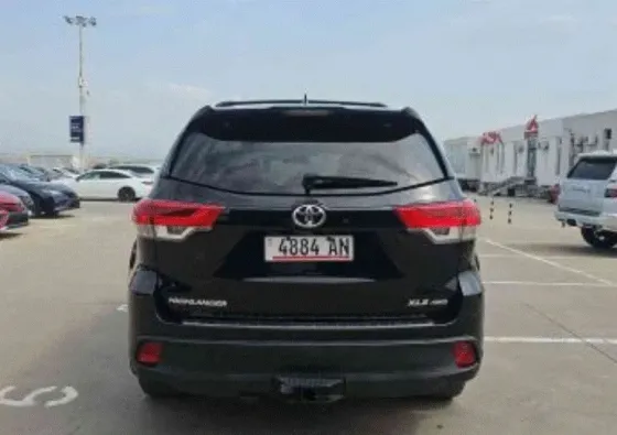 Toyota Highlander 2017 Тбилиси