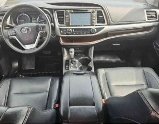 Toyota Highlander 2017 თბილისი