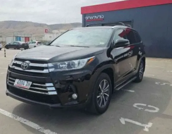 Toyota Highlander 2017 თბილისი