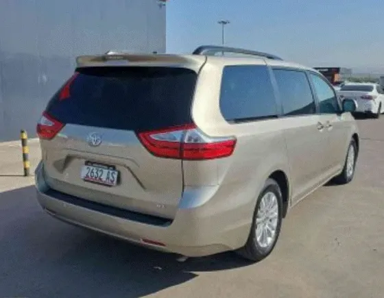 Toyota Sienna 2016 თბილისი