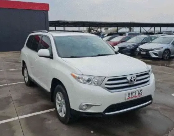 Toyota Highlander 2014 თბილისი