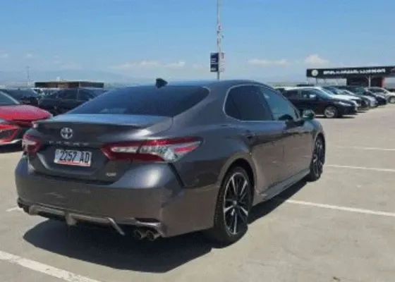 Toyota Camry 2018 თბილისი