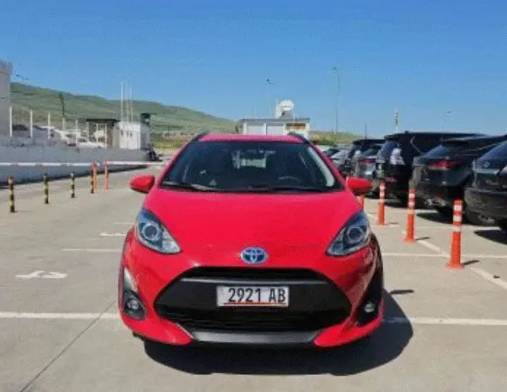 Toyota Prius C 2018 თბილისი