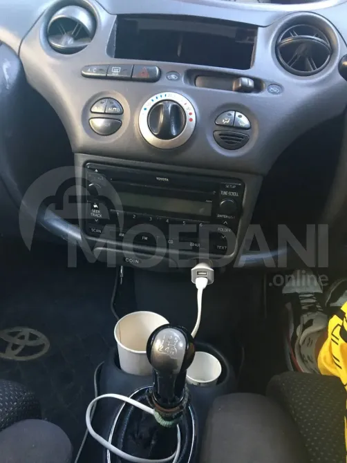 Toyota Vitz 1.5L 2002 Батуми - изображение 5