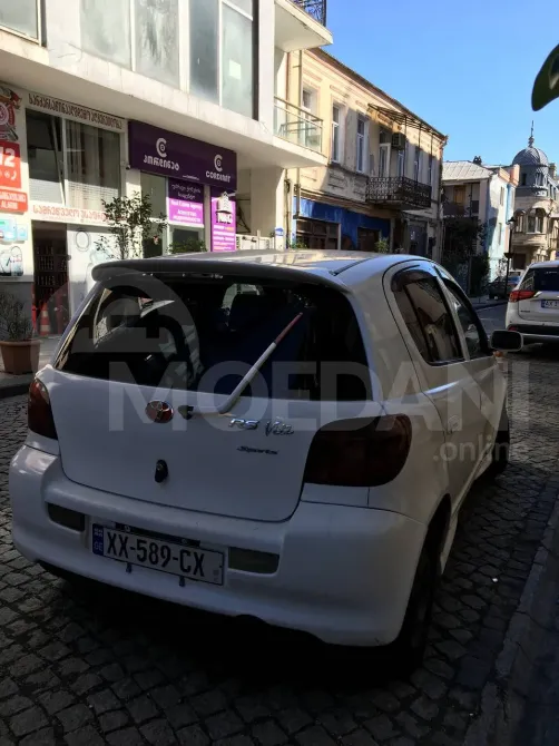 Toyota Vitz 1.5L 2002 Батуми - изображение 3