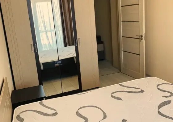 ქირავდება 3 ოთახიანი ბინა 80მ² 13/15 სართ თბილისი