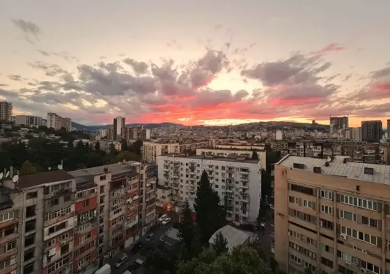 ქირავდება 3 ოთახიანი ბინა 72მ² 12/14 სართ თბილისი