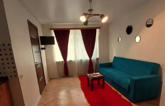 ქირავდება 2 ოთახიანი ბინა 35მ² 1/5 სართ თბილისი