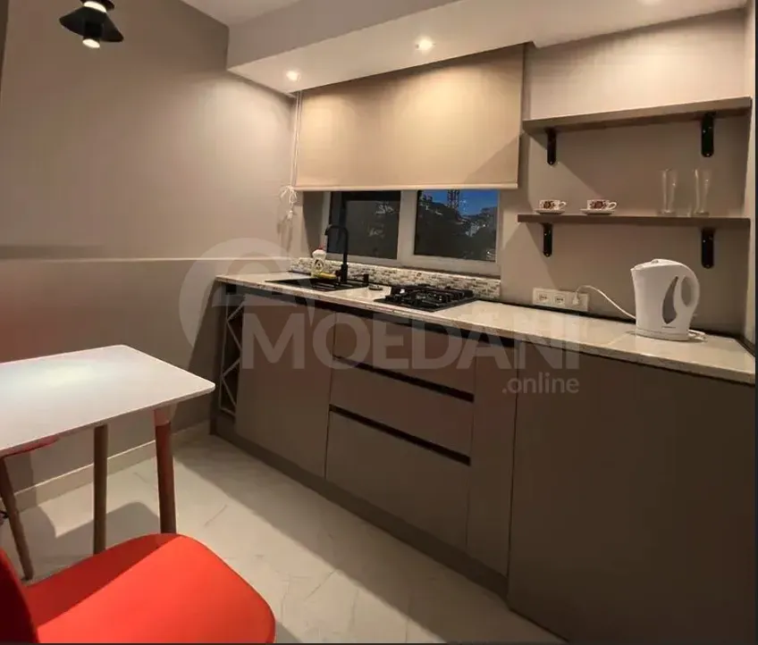 Сдам 2-комн. квартиру 40м² 2/5 эт. Тбилиси - изображение 2