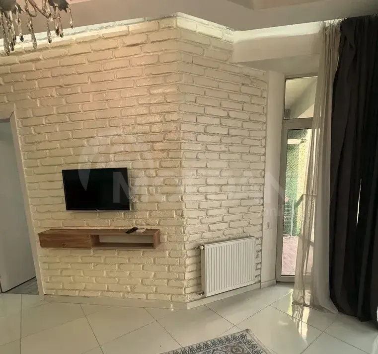 ქირავდება 2 ოთახიანი ბინა 45მ² 6/15 სართ თბილისი - photo 2