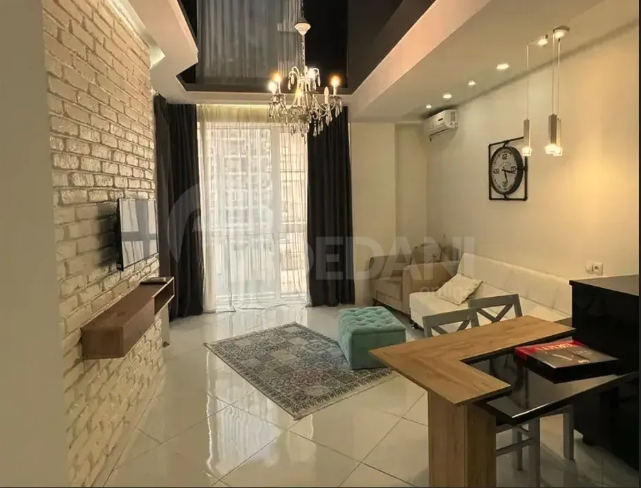 ქირავდება 2 ოთახიანი ბინა 45მ² 6/15 სართ თბილისი - photo 6